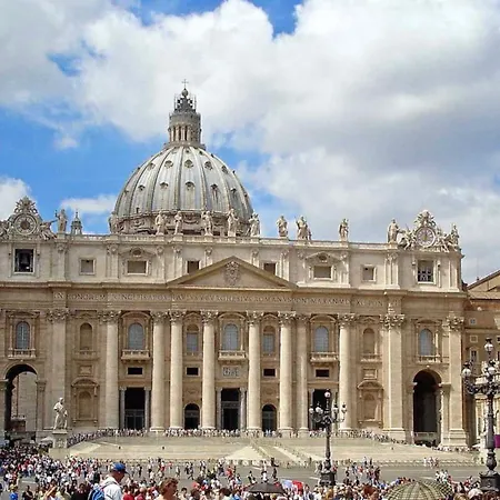 House 5 Minutes Walk From Vatican Museums